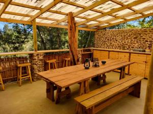 Fotografie z fotogalerie ubytování Gaia River Wooden deck campsite v destinaci Swellendam