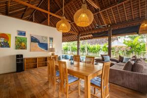 Χώρος καθιστικού στο Villa We-Calypso - 4 Bedroom side by side villas