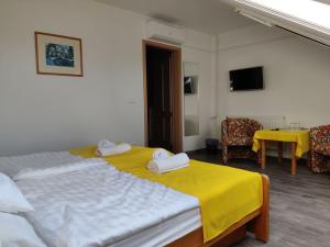 Afbeelding uit fotogalerij van Party Panzió Hegykő in Hegykő