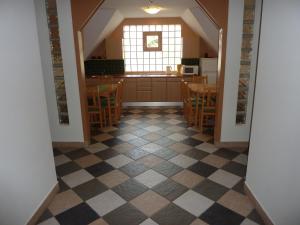 Afbeelding uit fotogalerij van Party Panzió Hegykő in Hegykő