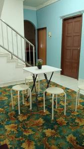 Gambar di galeri bagi Eyna Homestay di Sitiawan