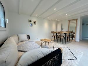 Χώρος καθιστικού στο Chaumière cosy proche bourg - Jardin - Campagne +35 φωτογραφίες