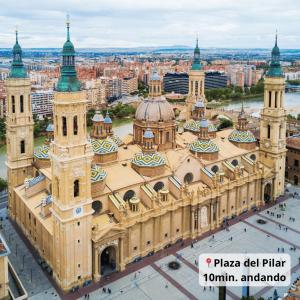 an aerial view of the parliament building in vienna at Visita Zaragoza in Zaragoza