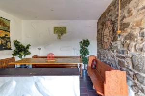 Χώρος καθιστικού στο Crashpad Lodges at Yr Helfa