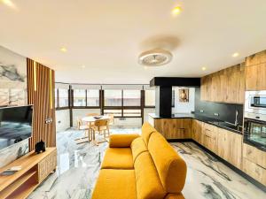 Køkken eller tekøkken på Brisamar Beach Penthouse