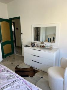 Ένα ή περισσότερα κρεβάτια σε δωμάτιο στο Djelassi