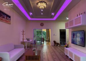 TV a/nebo společenská místnost v ubytování C7 Rock Garden Villa วิลล่า