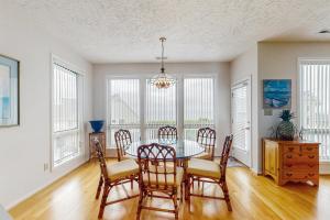 Gallery image of Maritime Place in Pine Knoll Shores