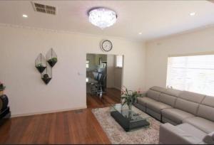 Χώρος καθιστικού στο Seffa home stay