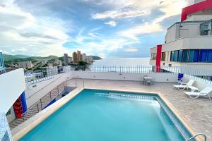 Bazén v ubytování Oasis Marino - Apartamento de 2 Alcobas en El Rodadero nebo v jeho okolí