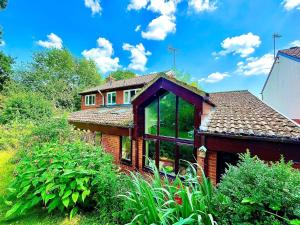 Zahrada ubytování 4 Bed Modern Home Near Top Attractions in Usk