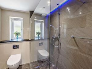 Ένα μπάνιο στο 3 Bed in Woolacombe 82159 +31 φωτογραφίες
