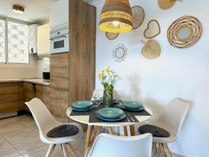 Kuchyň nebo kuchyňský kout v ubytování Las Olas DM cozy 2-bedrooms apartment + 27 fotografií