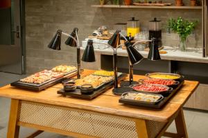 Mâncare la sau în apropiere de acest hotel +32 fotografii