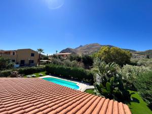 En generel udsigt til bjerge eller udsigt til bjerge taget fra villaen