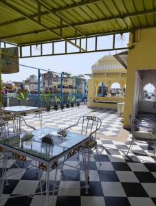 Restaurace v ubytování The Lakeside Haveli