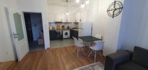 Kuchyň nebo kuchyňský kout v ubytování SUPERsonicondo