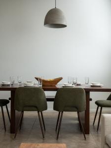 Posezení v ubytování Stylish Desert Retreat - Pet Friendly!