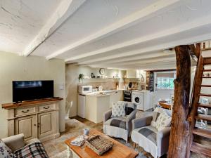 Kuchyň nebo kuchyňský kout v ubytování 2 Bed in Barnstaple 5mls N 93022