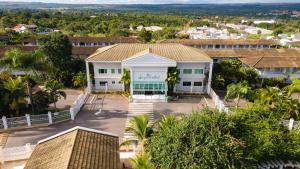 an aerial view of a building in a city at diRoma Lacqua I direto com o Grupo diRoma com acesso ao Acqua Park e Café da manhã in Caldas Novas