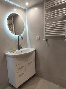 Ένα μπάνιο στο Cute -Home Aygedzor
