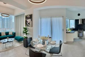 Φωτογραφία από το άλμπουμ του Stunning, City Center 1BR Condo σε La Julia
