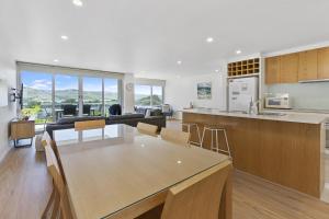 Fotografie z fotogalerie ubytování APOLLO BLUE 4 - modern waterfront apartment v destinaci Apollo Bay