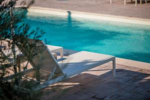 Πισίνα στο ή κοντά στο Isolaire Residences +42 φωτογραφίες