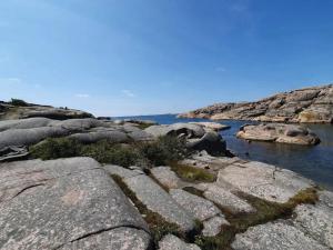 Φωτογραφία από το άλμπουμ του 4 star holiday home in Hamburgsund σε Hamburgsund