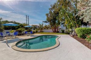 Swimmingpoolen hos eller tæt på South Bay Inn 1