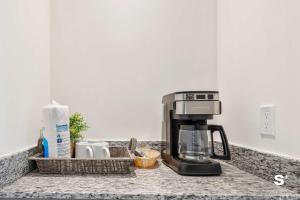 Gallery image of Studio Apt in Downtown Doral - Free Parking in Miami