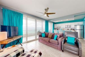 Η κουζίνα ή μικρή κουζίνα στο Silver Beach 801