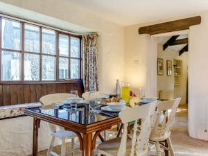Χώρος καθιστικού στο 2 Bed in Coverack TRWRE +28 φωτογραφίες