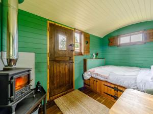 Ένα ή περισσότερα κρεβάτια σε δωμάτιο στο 1 Bed in Bamburgh 88425