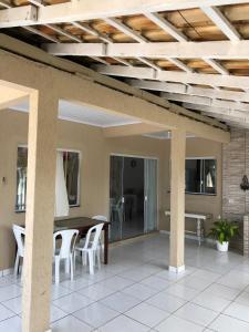 Kawasan patio atau luaran di Casa com piscina em Guaratuba