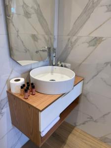 Un baño de NOVAA solea Apartment 13 fotos más