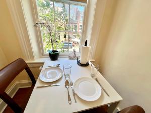 Fotografie z fotogalerie ubytování HEART of Old Town Historic 1BR 99 Walk Score v destinaci Alexandria