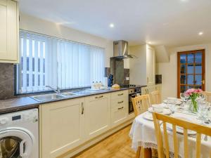Η κουζίνα ή μικρή κουζίνα στο 3 bed in Threlkeld 86613