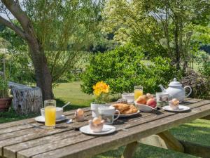 Mad i feriehuset eller i nærheden