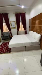 Φωτογραφία από το άλμπουμ του Amia Gold Luxury Apartments στην Αμπούζα