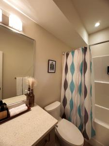 Koupelna v ubytování Oceana Retreat Cozy 1BR with Outdoor Oasis