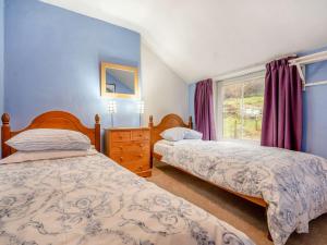 Postel nebo postele na pokoji v ubytování 2 Bed in Glenridding 90874