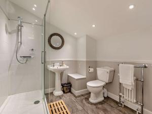 Ένα μπάνιο στο 3 bed property in Porlock Exmoor 44078 +61 φωτογραφίες