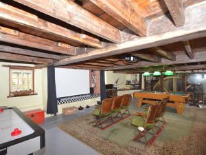 Istumisnurk majutusasutuses 4 Bed in Corfe Mullen THOLD