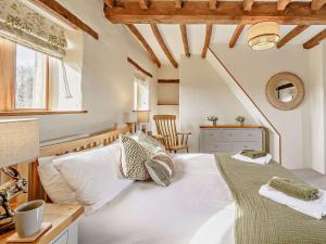 Ένα ή περισσότερα κρεβάτια σε δωμάτιο στο 3 Bed in Caldwell 91578