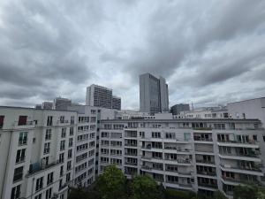 Vedere generală la Berlin sau o vedere a orașului de la acest apartament