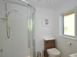 Ένα μπάνιο στο 4 Bed in Symonds Yat 72538 +25 φωτογραφίες