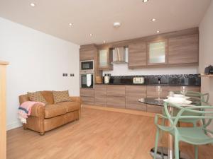 Η κουζίνα ή μικρή κουζίνα στο 1 Bed in Curry Rivel 41489