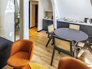 Posezení v ubytování Grand Hôtel La Cloche Dijon - MGallery Collection + 122 fotografií