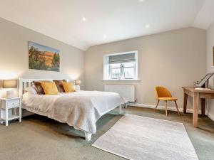 Ένα ή περισσότερα κρεβάτια σε δωμάτιο στο 2 Bed in Ventnor 88857